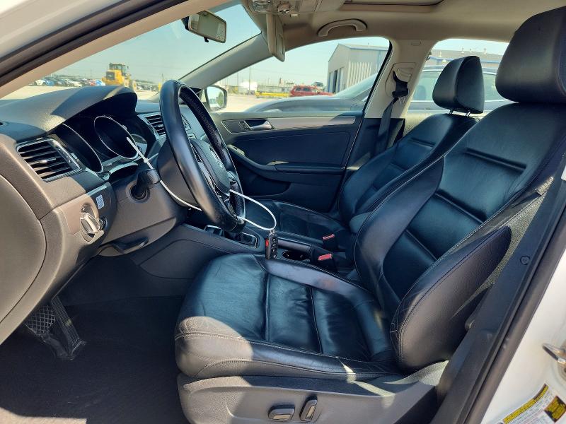 Продажа на аукционе авто 2015 Volkswagen Jetta, vin: 3VWLA7AJ6FM340136, номер лота: 61115296