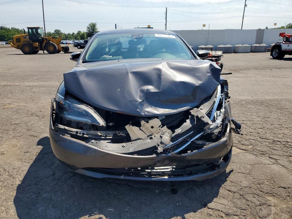 60715586 :رقم المزاد ، 1C3CCCAB2GN166690 vin ، 2016 Chrysler 200 مزاد بيع
