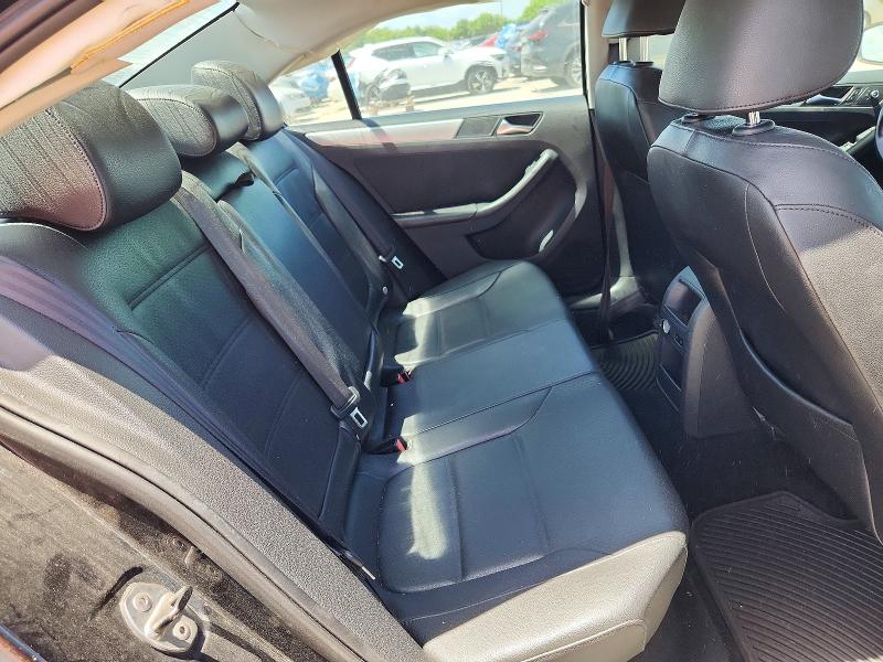 61620986 :رقم المزاد ، 3VWDX7AJ7DM260330 vin ، 2013 Volkswagen Jetta مزاد بيع