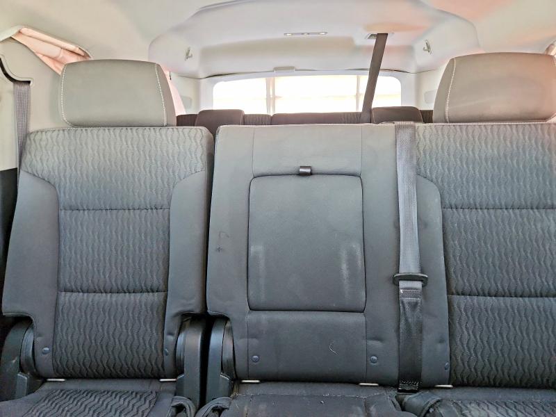 60554676 :رقم المزاد ، 1GNSKKEC9JR181329 vin ، 2018 Chevrolet Suburban مزاد بيع