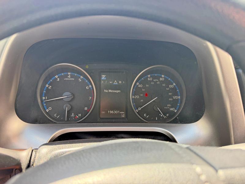 Продаж на аукціоні авто 2017 Toyota Rav4, vin: JTMZFREV7HJ713028, номер лоту: 60707646
