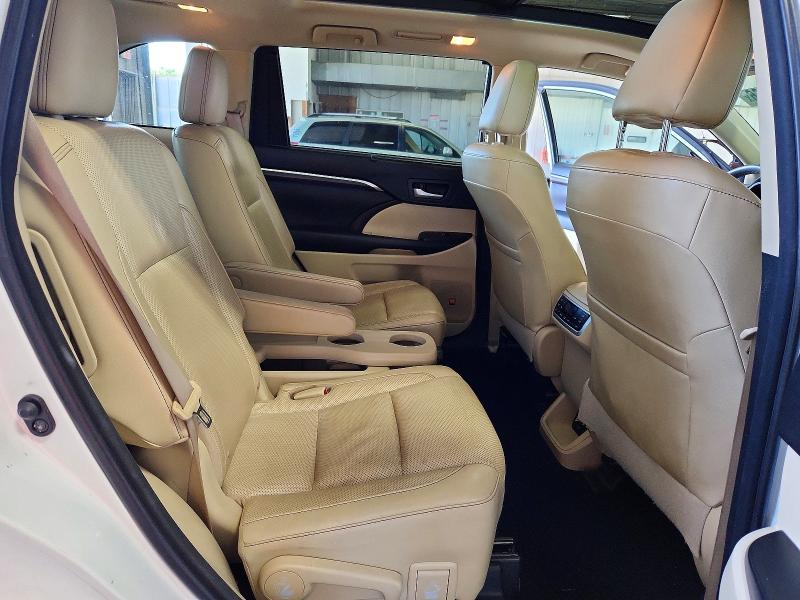 Продажа на аукционе авто 2016 Toyota Highlander, vin: 5TDDKRFH7GS314328, номер лота: 61257066