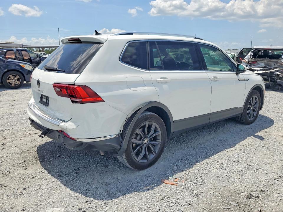 Продажа на аукционе авто 2022 Volkswagen Tiguan, vin: 3VV3B7AX8NM167143, номер лота: 62065016