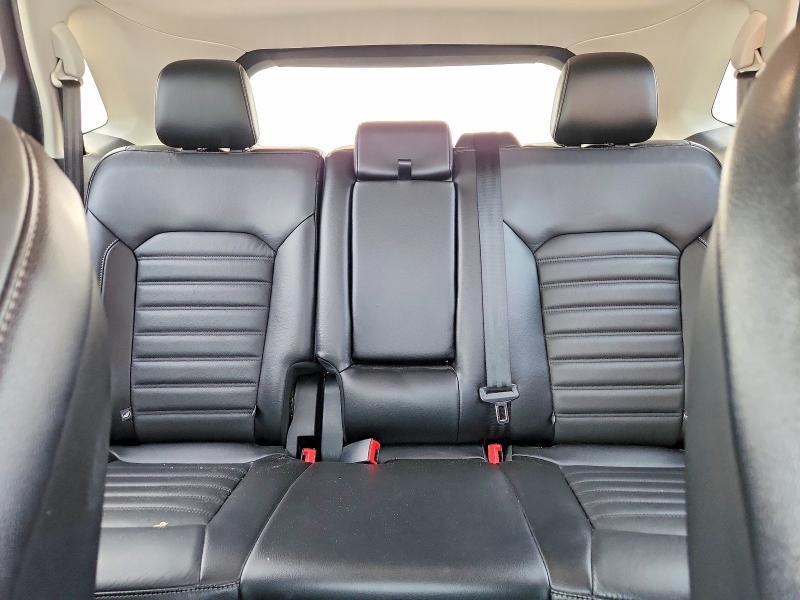 61195326 :رقم المزاد ، 2FMPK4J97HBC01039 vin ، 2017 Ford Edge مزاد بيع