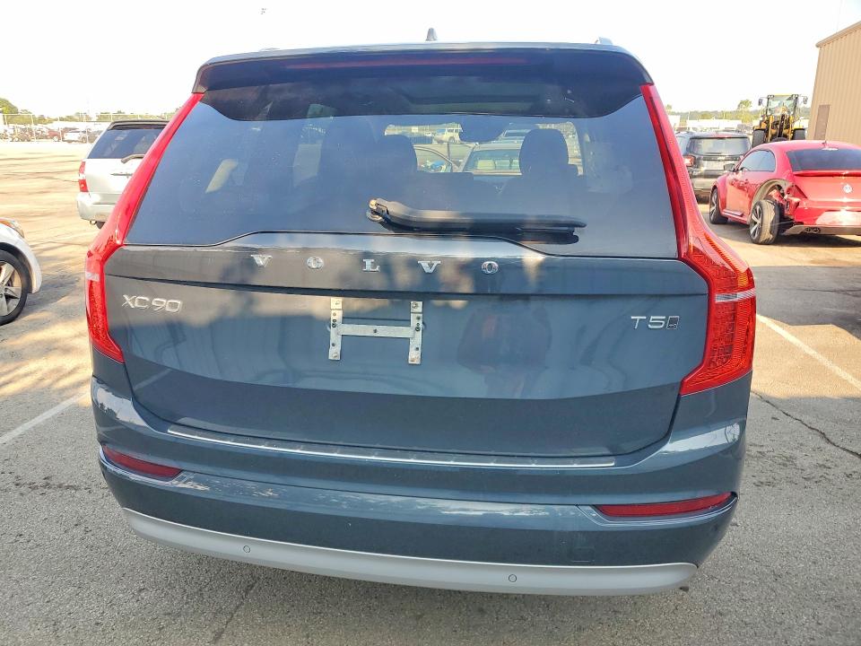 60045526 :رقم المزاد ، YV4102PK5N1849319 vin ، 2022 Volvo Xc90 مزاد بيع