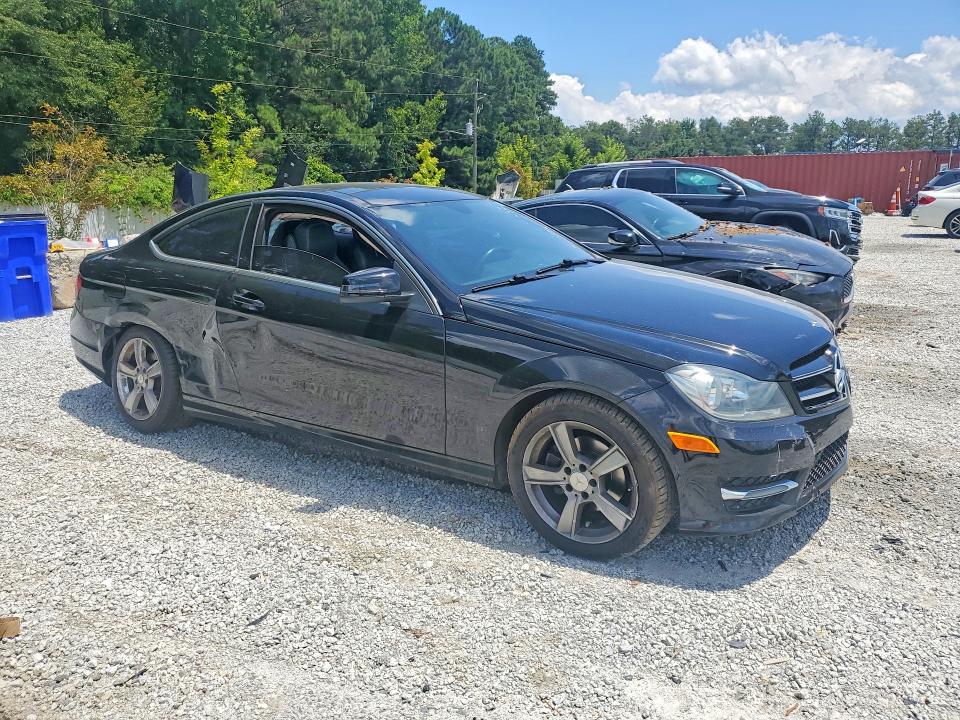 Продажа на аукционе авто 2014 Mercedes-benz C, vin: WDDGJ4HB6EG292251, номер лота: 60754636