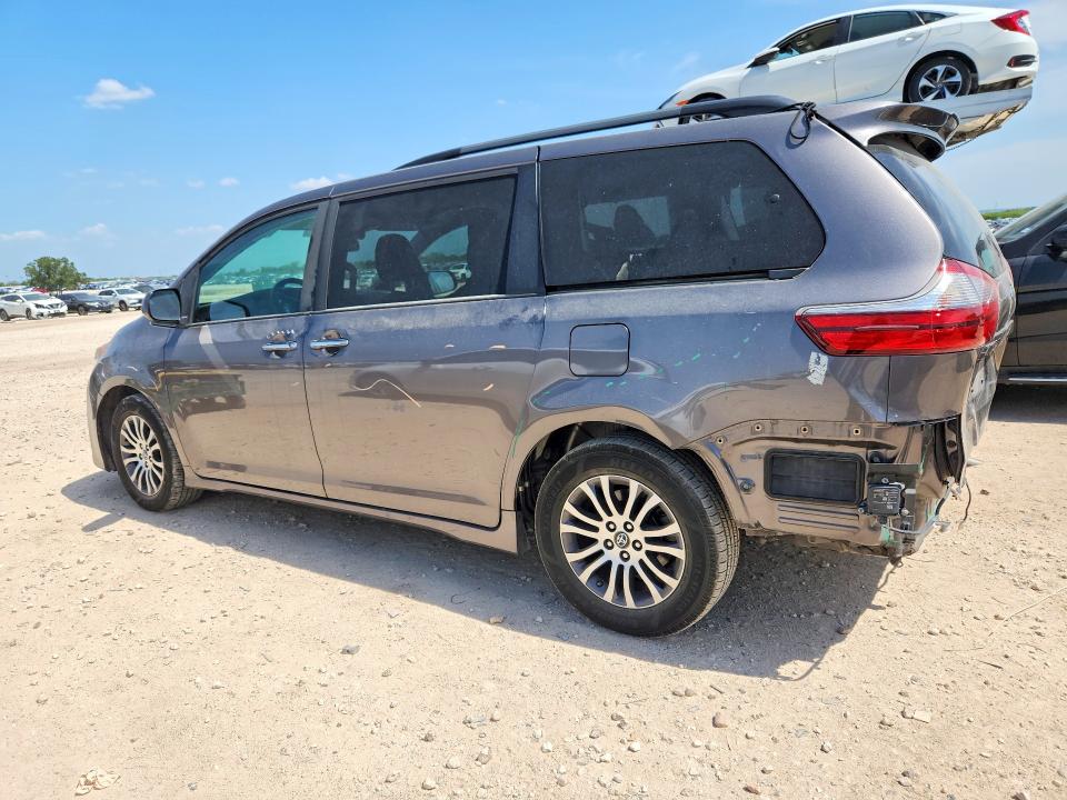 62784906 :رقم المزاد ، 5TDYZ3DC3LS028388 vin ، 2020 Toyota Sienna مزاد بيع
