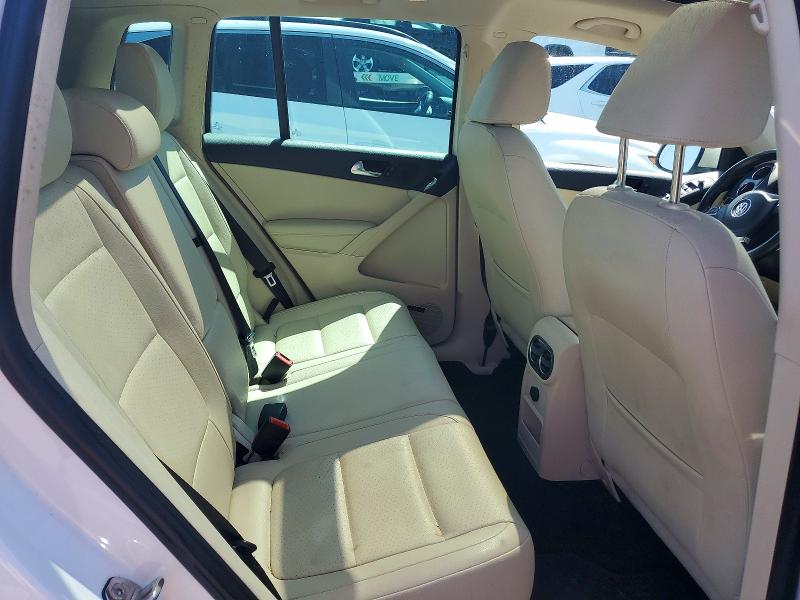 62125306 :رقم المزاد ، WVGBV3AX2EW523382 vin ، 2014 Volkswagen Tiguan مزاد بيع