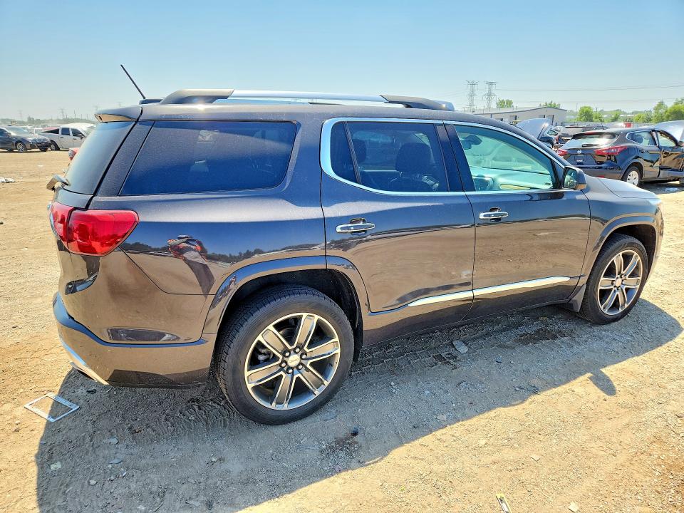 60881306 :رقم المزاد ، 1GKKNXLS9HZ269111 vin ، 2017 Gmc Acadia مزاد بيع