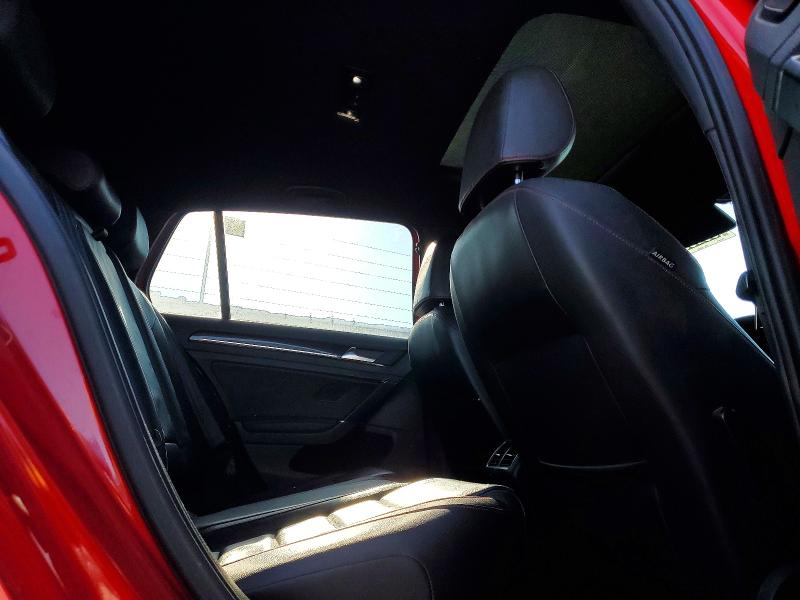 60468546 :رقم المزاد ، 3VW5T7AU1FM003273 vin ، 2015 Volkswagen Gti مزاد بيع
