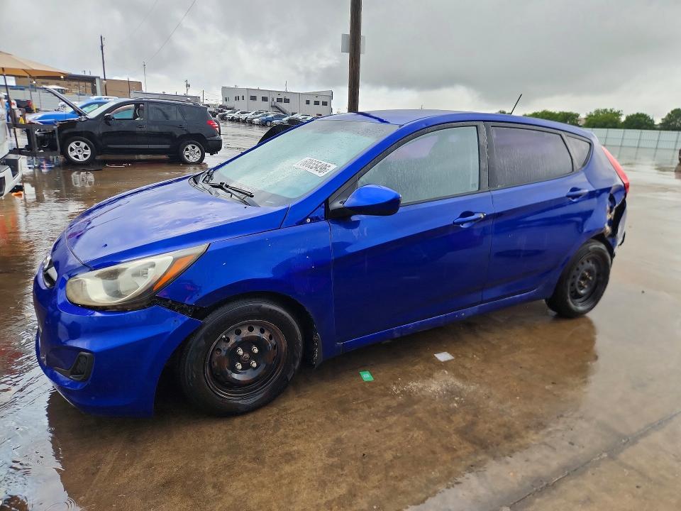 2013 Hyundai Accent მანქანა იყიდება აუქციონზე, vin: KMHCT5AE1DU108200, აუქციონის ნომერი: 60655496