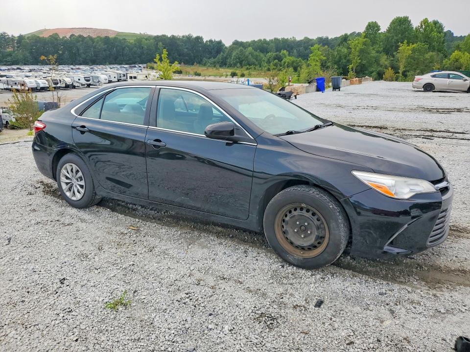 63307196 :رقم المزاد ، 4T1BF1FK2GU156979 vin ، 2016 Toyota Camry مزاد بيع
