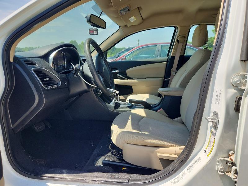 63194986 :رقم المزاد ، 1C3CCBAB2CN131054 vin ، 2012 Chrysler 200 مزاد بيع