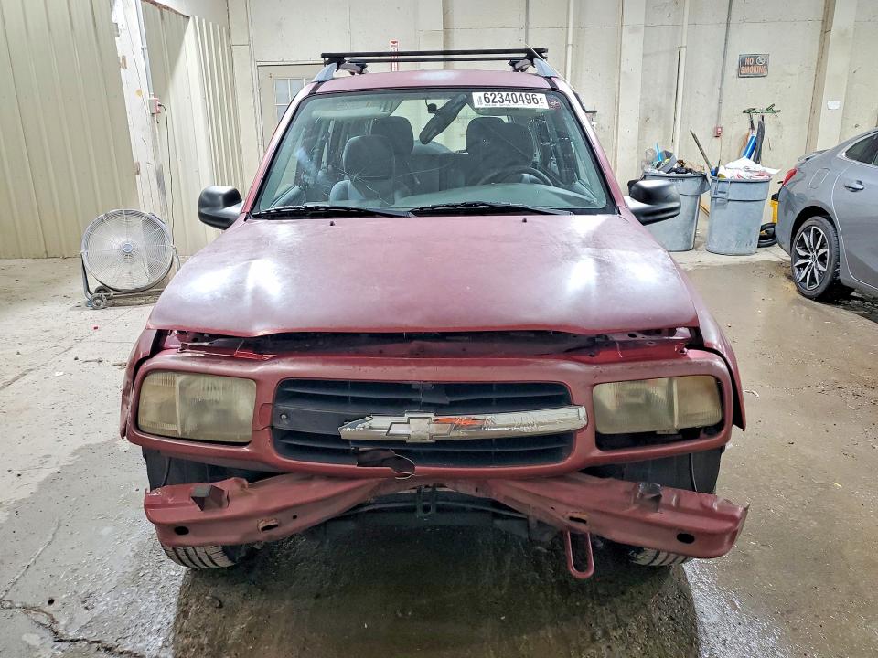 62340496 :رقم المزاد ، 2CNBE13C2Y6911631 vin ، 2000 Chevrolet Tracker مزاد بيع