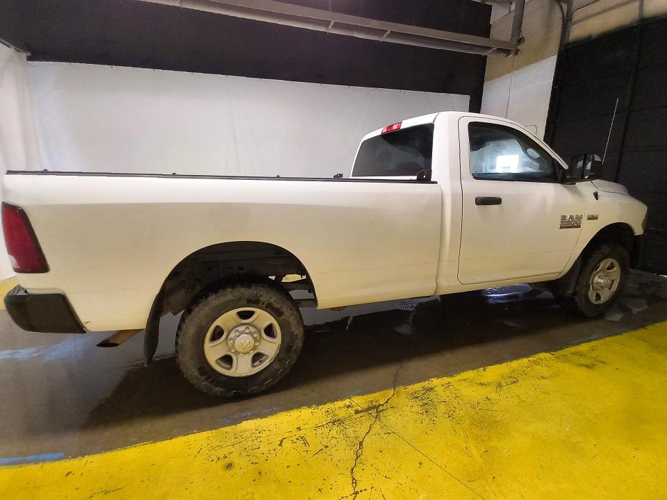 62427836 :رقم المزاد ، 3C6LR5AT3EG319122 vin ، 2014 Ram 2500 مزاد بيع