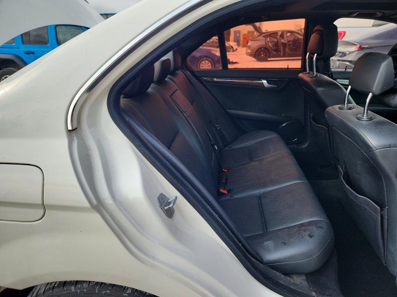 2010 Mercedes-benz C მანქანა იყიდება აუქციონზე, vin: WDDGF5GB7AR117207, აუქციონის ნომერი: 61012626