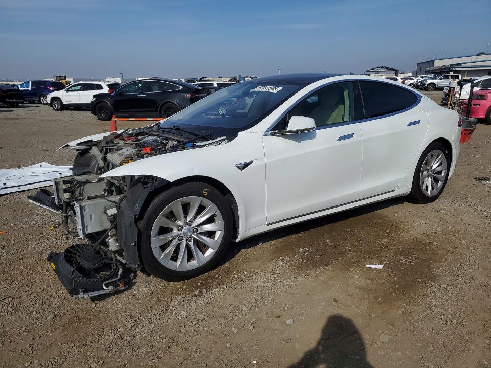 Auction sale of the 2017 Tesla Model S, vin: 5YJSA1E22HF189060, lot number: 62314066