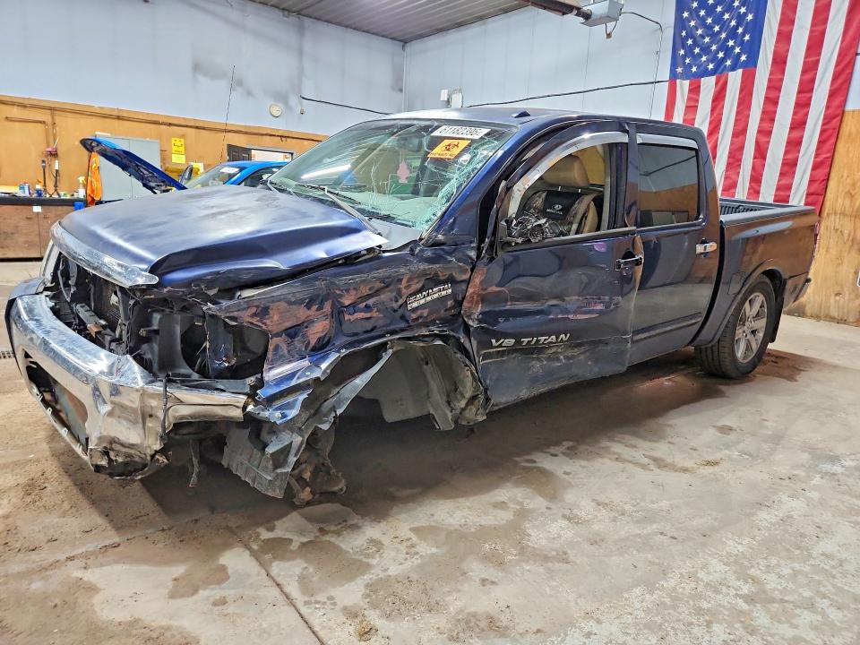61182396 :رقم المزاد ، 1N6BA0ED8AN322386 vin ، 2010 Nissan Titan مزاد بيع