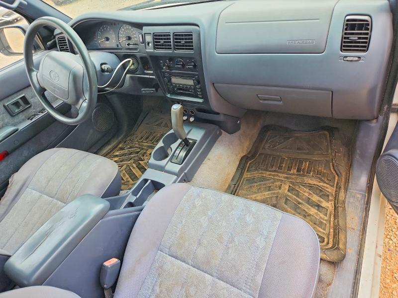 59668906 :رقم المزاد ، 4TASN92N3YZ578278 vin ، 2000 Toyota Tacoma مزاد بيع