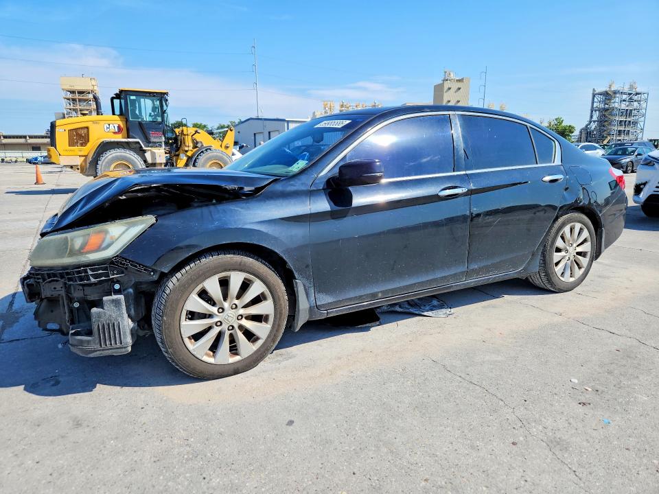 59985586 :رقم المزاد ، 1HGCR3F88FA025881 vin ، 2015 Honda Accord مزاد بيع