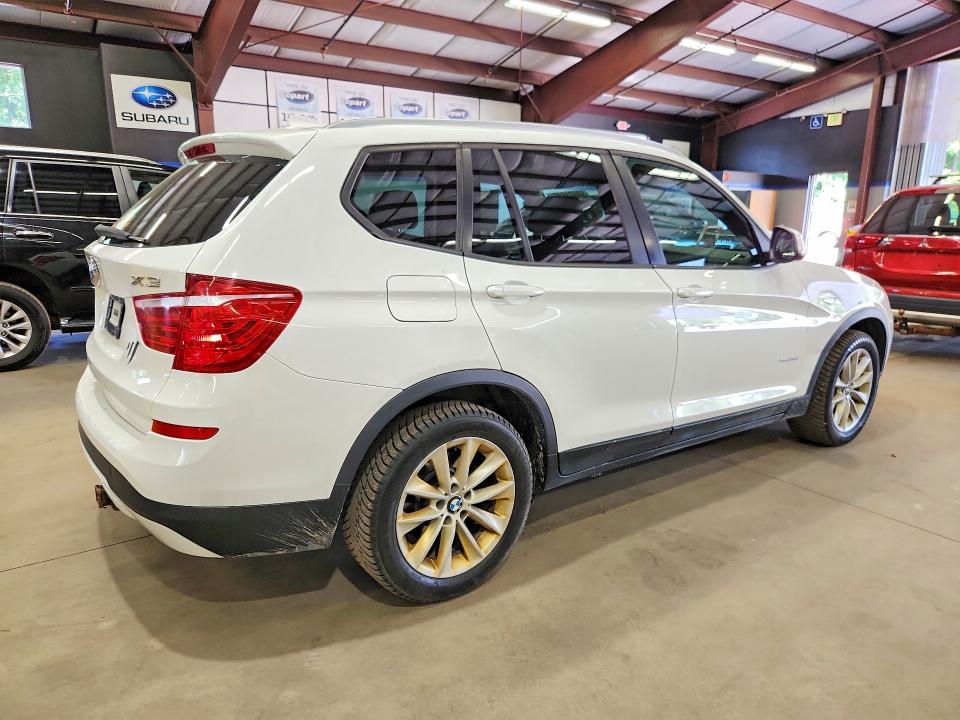 59601846 :رقم المزاد ، 5UXWY3C57F0E95559 vin ، 2015 Bmw X3 مزاد بيع