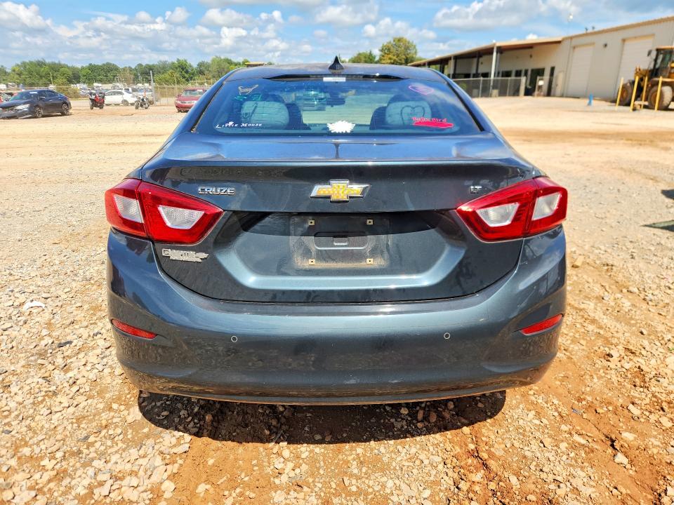 Продажа на аукционе авто 2017 Chevrolet Cruze, vin: 1G1BE5SM2H7270429, номер лота: 61327286