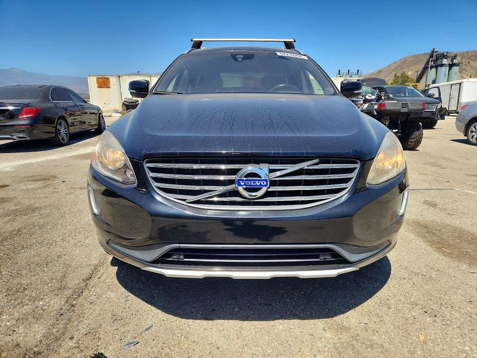 Продаж на аукціоні авто 2015 Volvo Xc60, vin: YV4902RK1F2731506, номер лоту: 62239206
