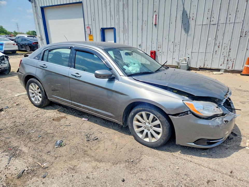 Продажа на аукционе авто 2012 Chrysler 200, vin: 1C3CCBBB0CN198136, номер лота: 61153396