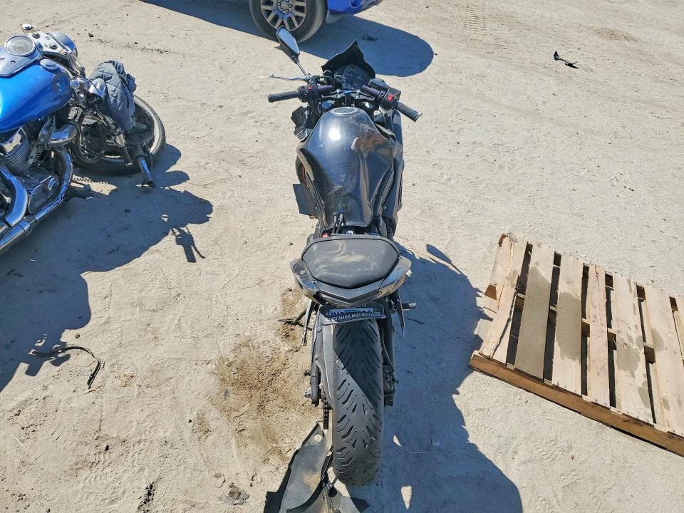 85623965 :رقم المزاد ، JKAEXEF1XGDA29973 vin ، 2016 Kawasaki Ex650 مزاد بيع