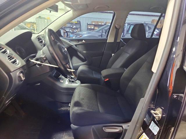 2018 Volkswagen Tiguan მანქანა იყიდება აუქციონზე, vin: WVGAV7AX0JK002679, აუქციონის ნომერი: 58727466