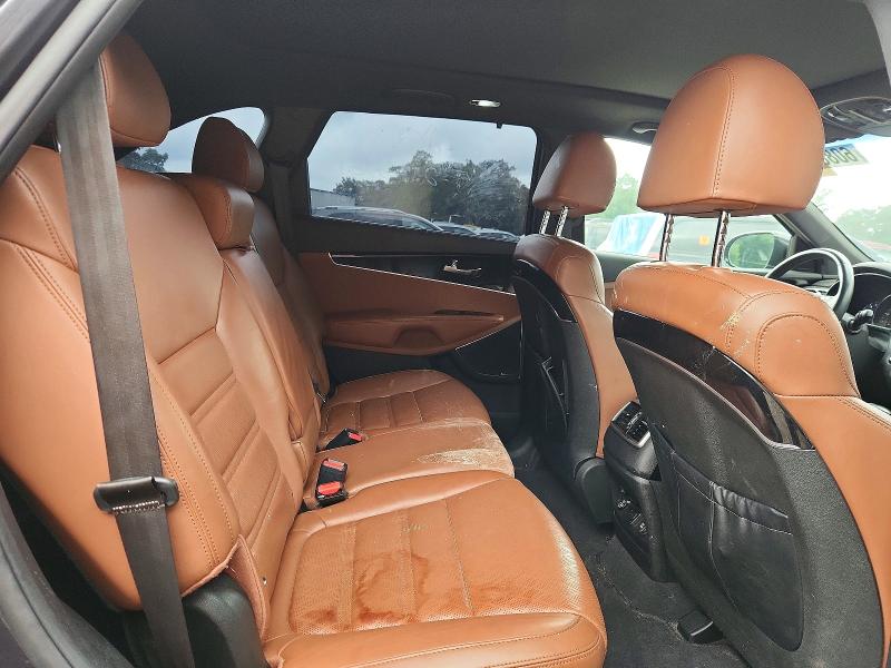 60863996 :رقم المزاد ، 5XYPK4A56KG479399 vin ، 2019 Kia Carnival Lx Fwd مزاد بيع