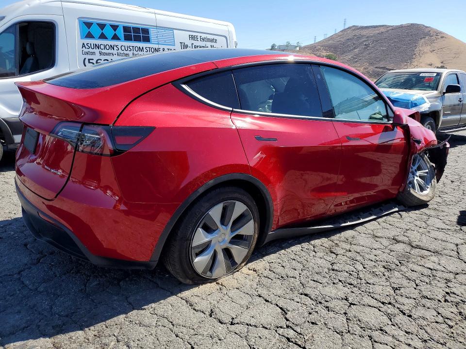 61407646 :رقم المزاد ، 7SAYGAEE1PF645392 vin ، 2023 Tesla Model Y مزاد بيع