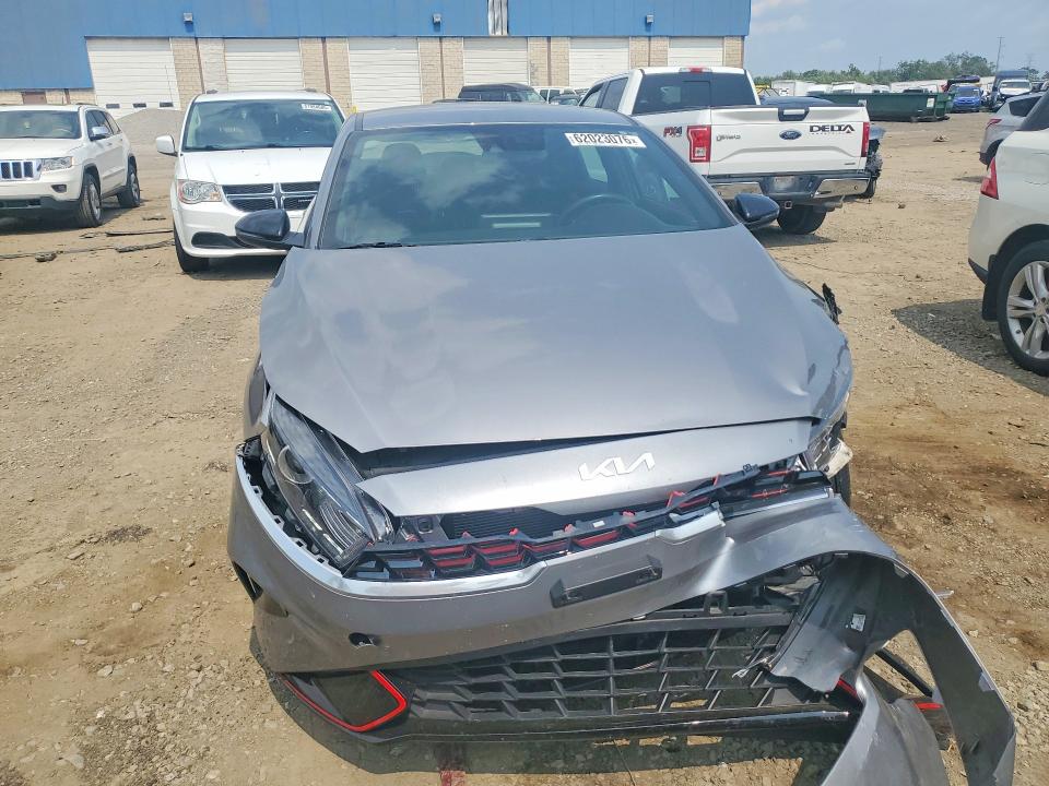 2023 Kia Forte მანქანა იყიდება აუქციონზე, vin: 3KPF54AD0PE645673, აუქციონის ნომერი: 62023076