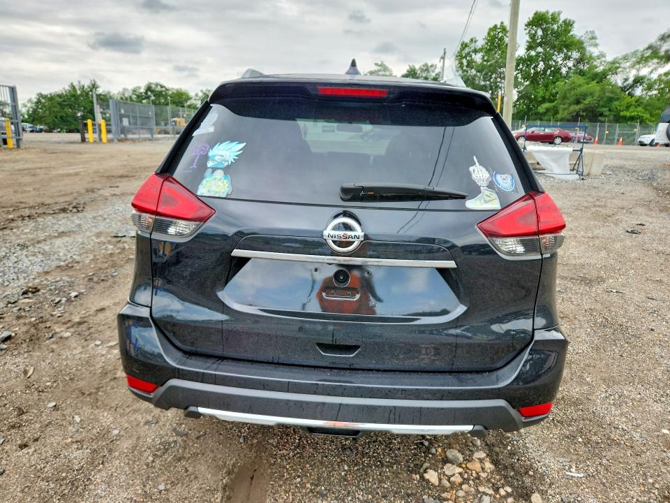 59972886 :رقم المزاد ، KNMAT2MV9HP588576 vin ، 2017 Nissan Rogue مزاد بيع