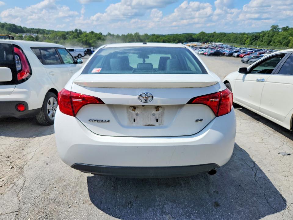 Продажа на аукционе авто 2017 Toyota Corolla, vin: 2T1BURHE4HC795072, номер лота: 63197526