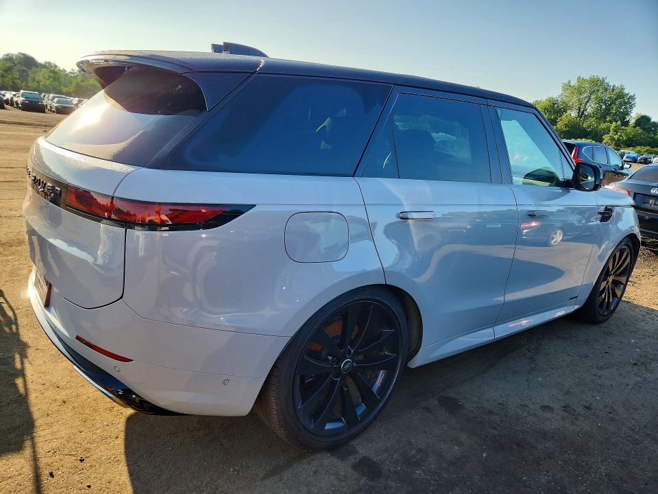 2024 Land Rover Range Rover Sport მანქანა იყიდება აუქციონზე, vin: SAL119F45RA408199, აუქციონის ნომერი: 61880906