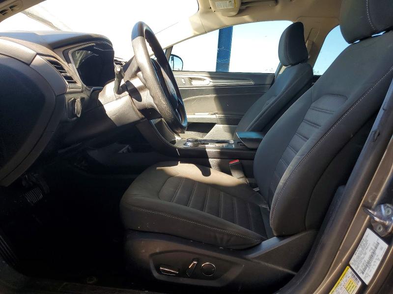 62886126 :رقم المزاد ، 3FA6P0LU0LR255469 vin ، 2020 Ford Fusion مزاد بيع