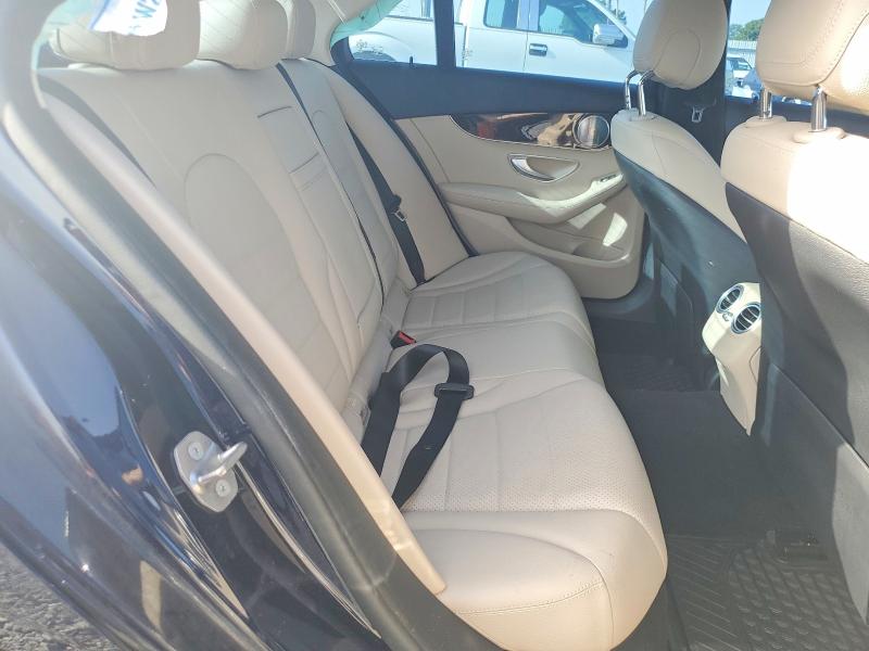 60421886 :رقم المزاد ، W1KWF8DB9LR594628 vin ، 2020 Mercedes-benz C مزاد بيع