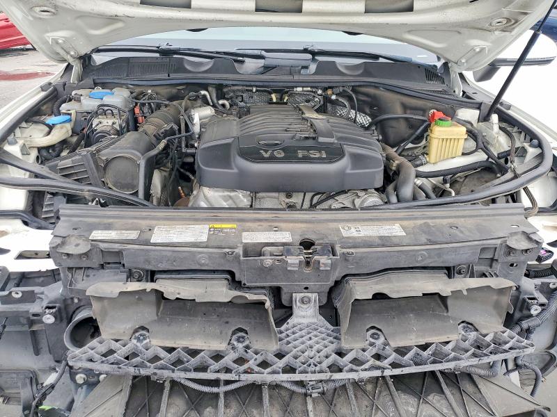 61352146 :رقم المزاد ، WVGEF9BP0GD011047 vin ، 2016 Volkswagen Touareg مزاد بيع