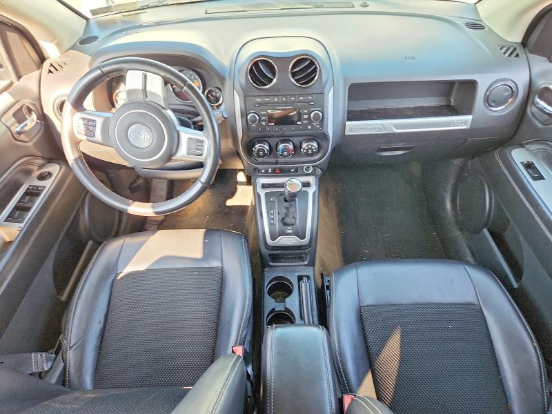 61042816 :رقم المزاد ، 1C4NJDEB4GD690942 vin ، 2016 Jeep Compass مزاد بيع
