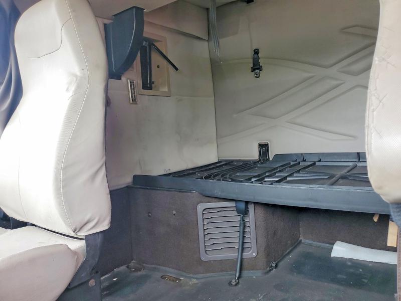 Продажа на аукционе авто 2013 Volvo Vnl, vin: 4V4NC9EG9DN560328, номер лота: 60667616