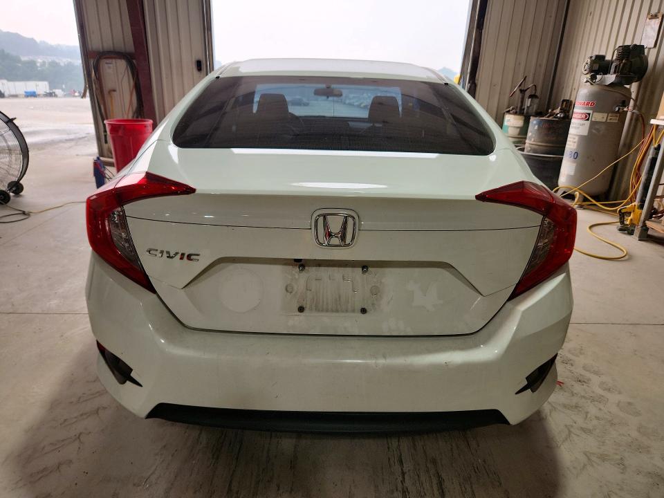 Продаж на аукціоні авто 2018 Honda Civic, vin: 2HGFC2F56JH504521, номер лоту: 61556306