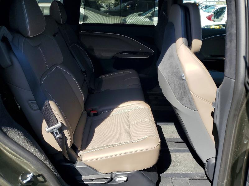 62452056 :رقم المزاد ، 7UUG1TJJ9TA044582 vin ، 2026 Lucid Motors Gravity مزاد بيع