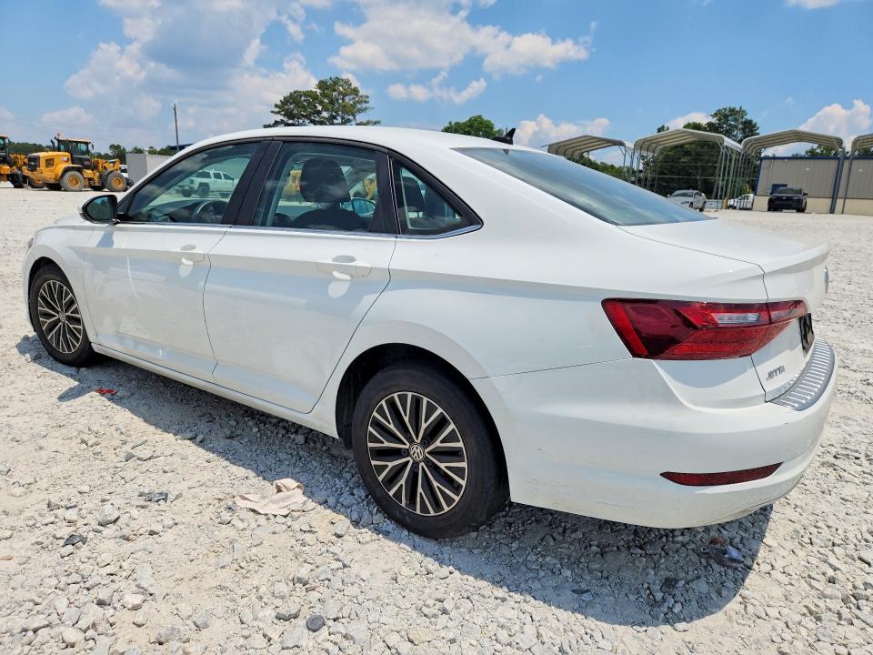 59808986 :رقم المزاد ، 3VWN57BU5MM098264 vin ، 2021 Volkswagen Jetta مزاد بيع