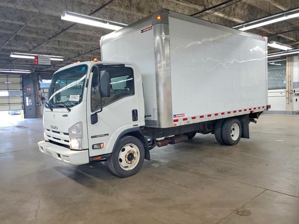 58302206 :رقم المزاد ، 54DC4W1B4FS802886 vin ، 2015 Isuzu Npr Hd مزاد بيع