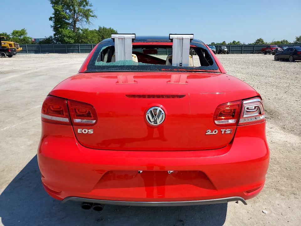 62024336 :رقم المزاد ، WVWBW8AH4GV000932 vin ، 2016 Volkswagen Eos مزاد بيع