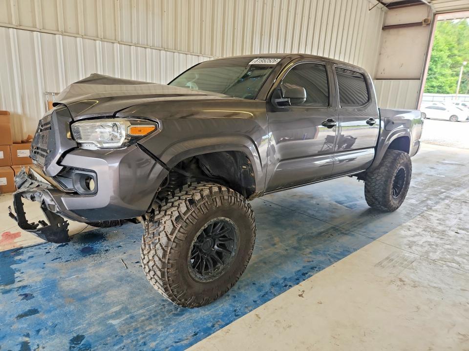61952526 :رقم المزاد ، 5TFCZ5AN6GX014898 vin ، 2016 Toyota Tacoma مزاد بيع