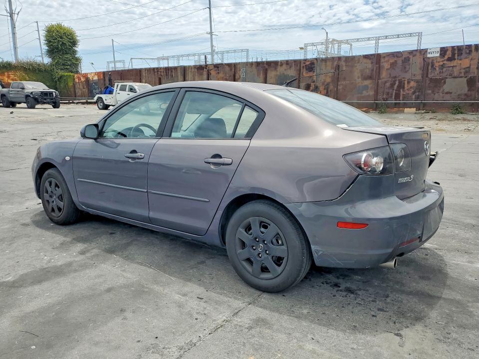 61091896 :رقم المزاد ، JM1BK12G281175424 vin ، 2008 Mazda 3 مزاد بيع
