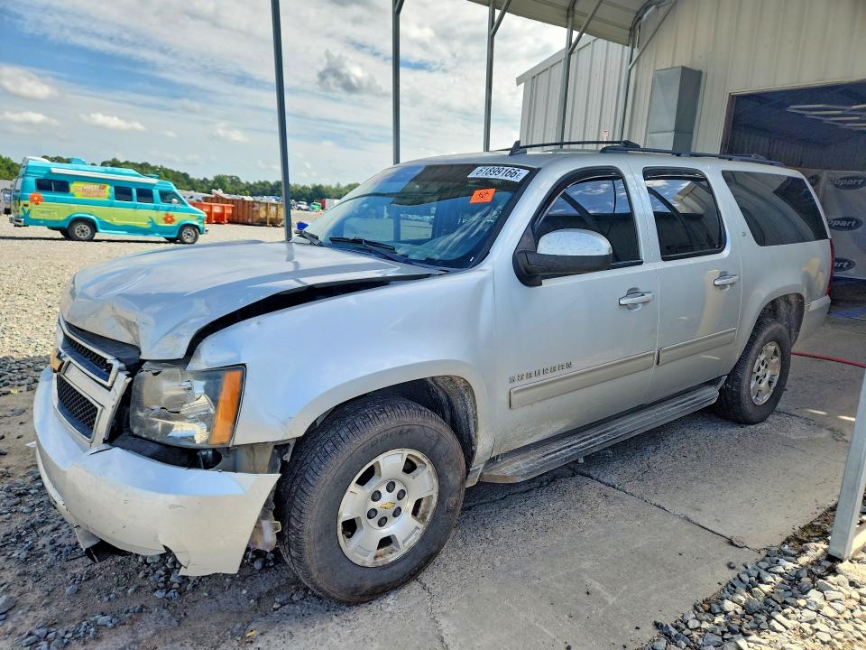 61899166 :رقم المزاد ، 1GNSCJE04ER121302 vin ، 2014 Chevrolet Suburban مزاد بيع