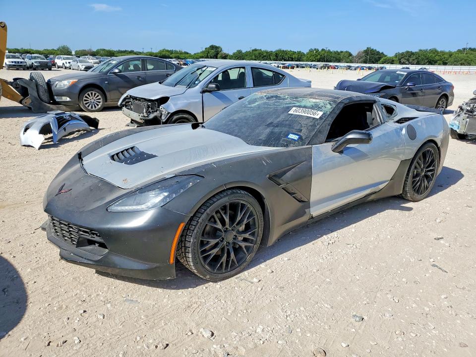 60390056 :رقم المزاد ، 1G1YB2D70F5124550 vin ، 2015 Chevrolet Corvette مزاد بيع